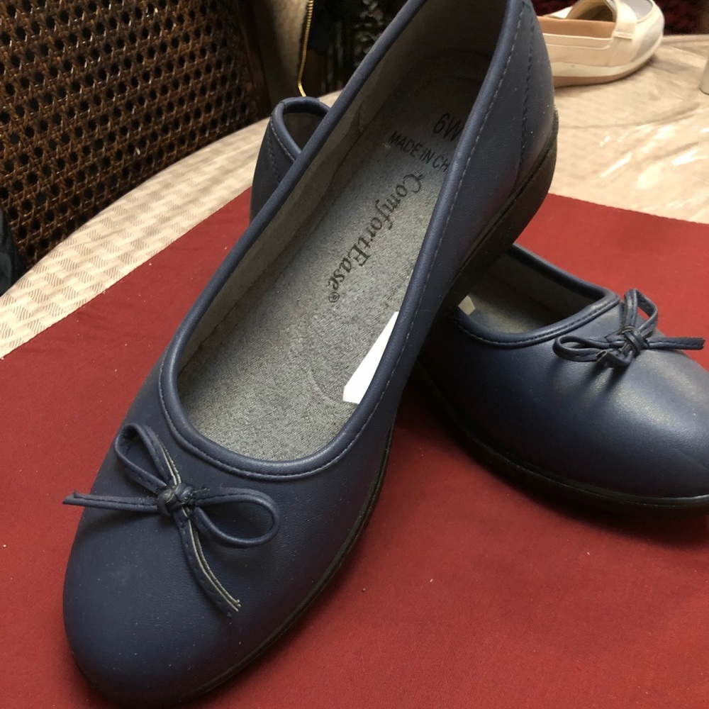 Brand new Blair’s Comfort ease flats